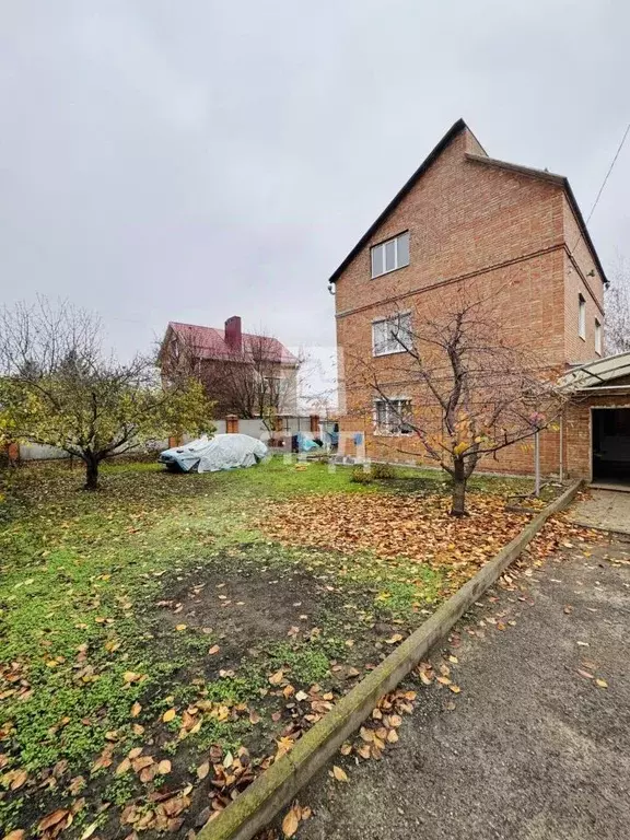 Дом в Ростовская область, Ростов-на-Дону Сиреневая ул., 31 (350 м) - Фото 1