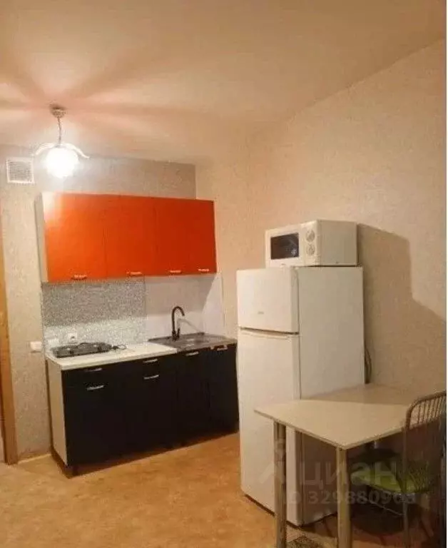 Студия Красноярский край, Красноярск ул. Карамзина, 8 (28.0 м) - Фото 1