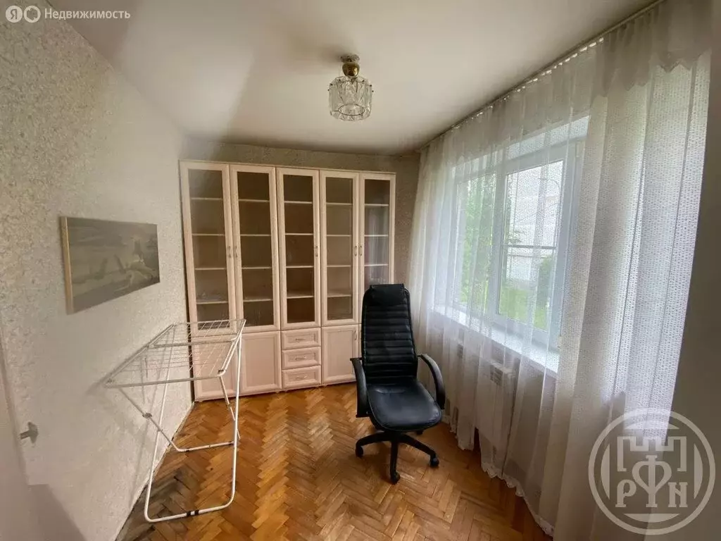 3-комнатная квартира: Ломоносов, улица Федюнинского, 5к3 (47.6 м) - Фото 0