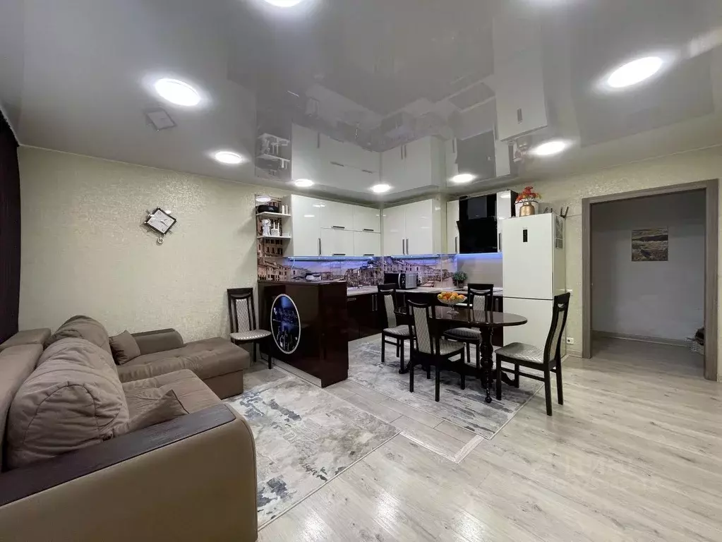 3-к кв. Челябинская область, Челябинск Университетская Набережная ул., ... - Фото 1