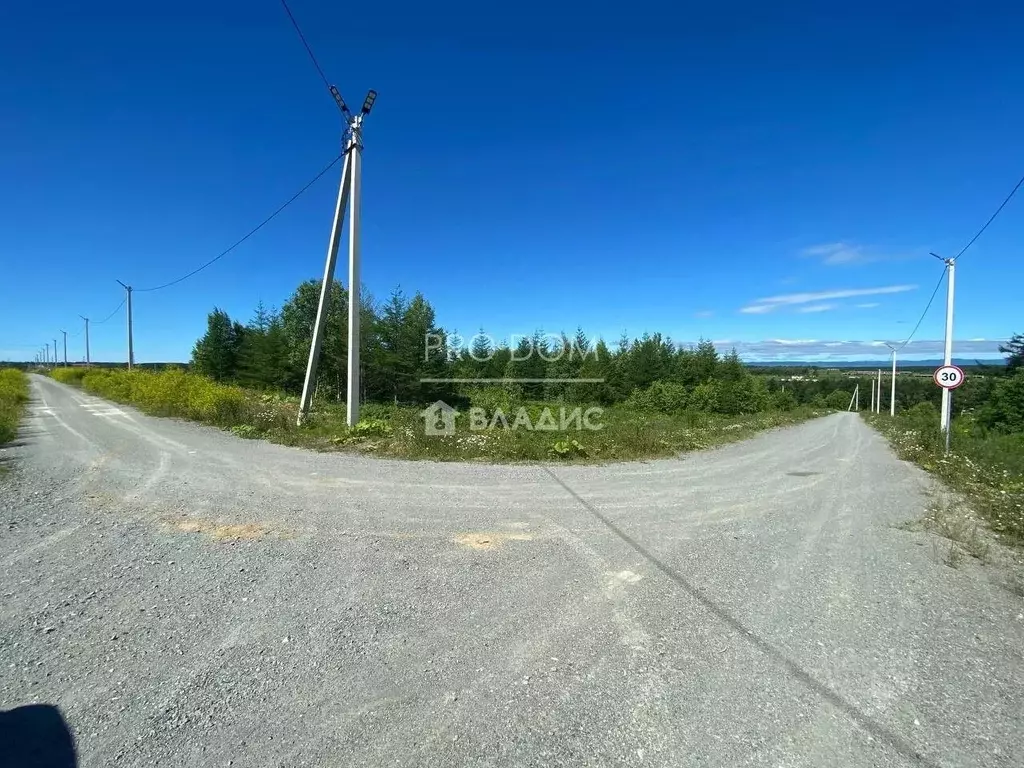 Участок в Сахалинская область, Корсаковский городской округ, с. ... - Фото 0