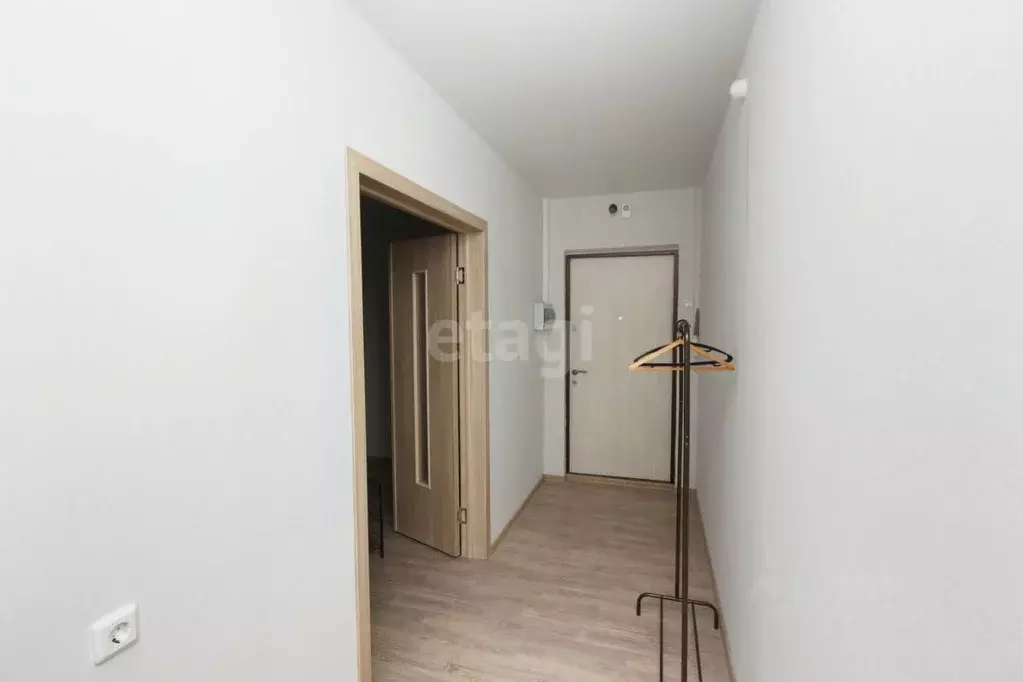 3-к кв. Челябинская область, Челябинск ул. Дмитрия Неаполитанова, 16 ... - Фото 1