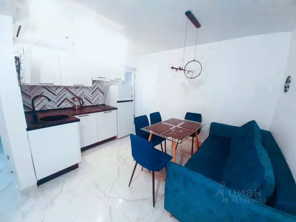 2-к кв. Краснодарский край, Сочи Светлана мкр, ул. Грибоедова, 17 ... - Фото 0