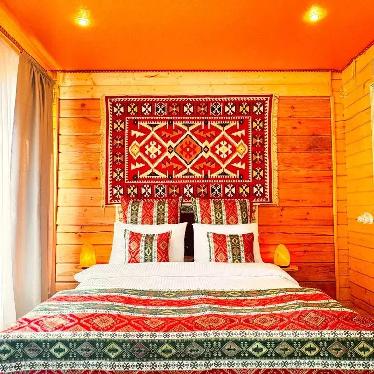 Комната Карачаево-Черкесия, Зеленчукский район, с. Архыз ул. Алиева, ... - Фото 1