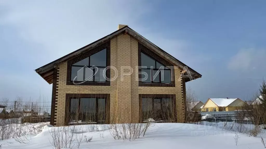 Дом в Тюменская область, Тюменский район, д. Ушакова, Молодежный мкр  ... - Фото 1