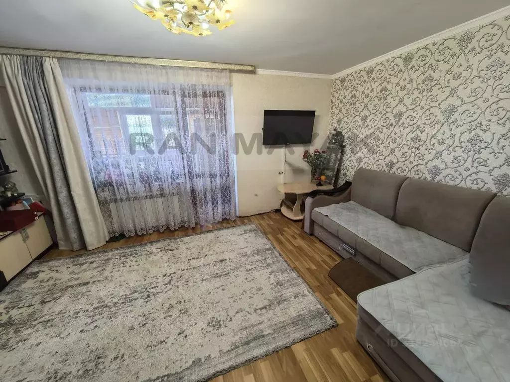 3-к кв. Адыгея, Майкоп ул. 12 Марта, 152 (65.3 м) - Фото 0