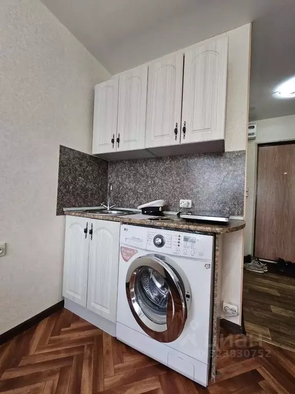 Студия Приморский край, Владивосток ул. Надибаидзе, 26 (24.0 м) - Фото 2