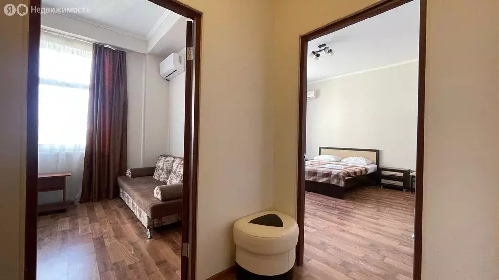 2-комнатная квартира: Алушта, улица Багликова, 21 (46.2 м) - Фото 2