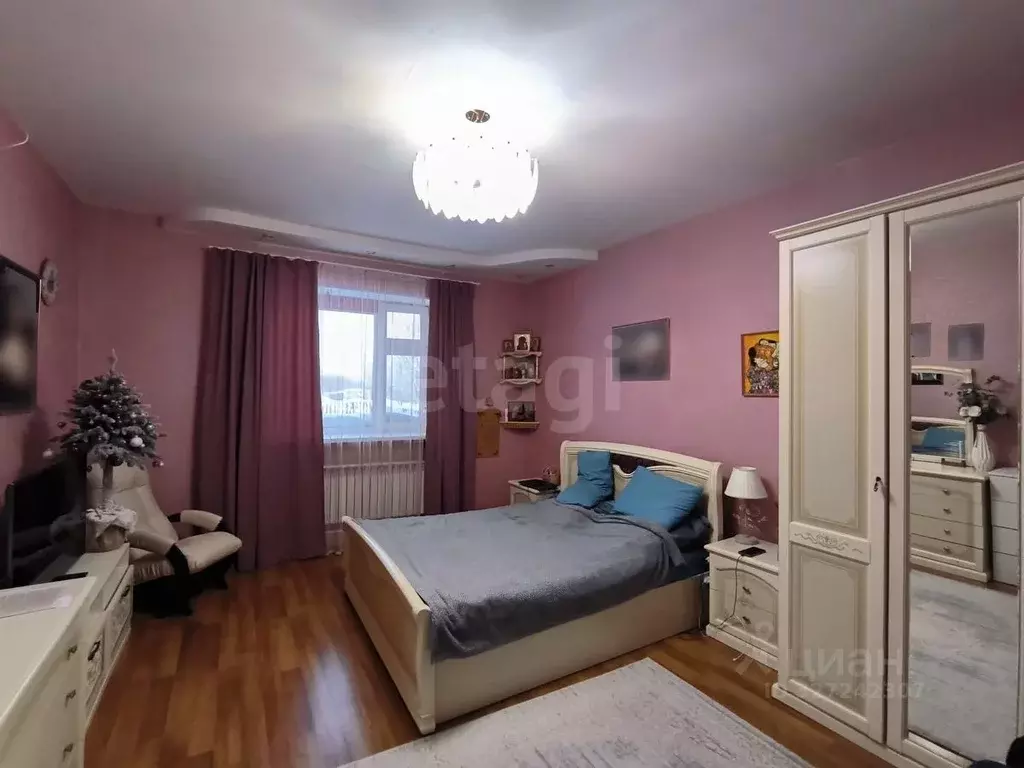 5-к кв. Ямало-Ненецкий АО, Тарко-Сале Пуровский район, ул. Труда, 19 ... - Фото 1