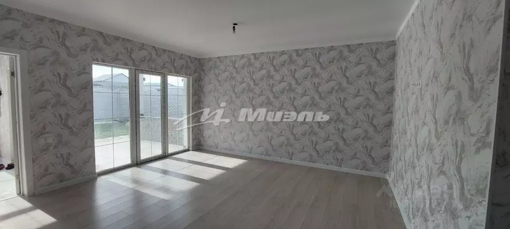 Дом в Крым, Симферопольский район, Трудовское с/пос, пос. Айкаван, ... - Фото 1