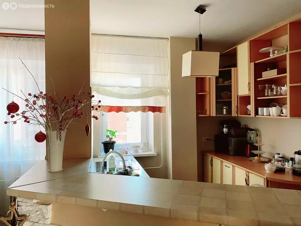 3-комнатная квартира: Иркутск, улица Терешковой, 55 (70.2 м) - Фото 0