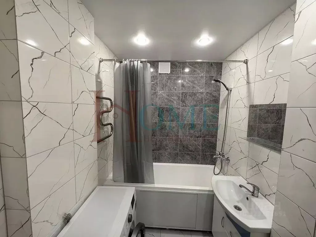 Студия Новосибирская область, Новосибирск ул. Плющихинская, 9 (34.0 м) - Фото 0