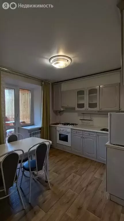 3-комнатная квартира: Чебоксары, Президентский бульвар, 11 (70 м) - Фото 1