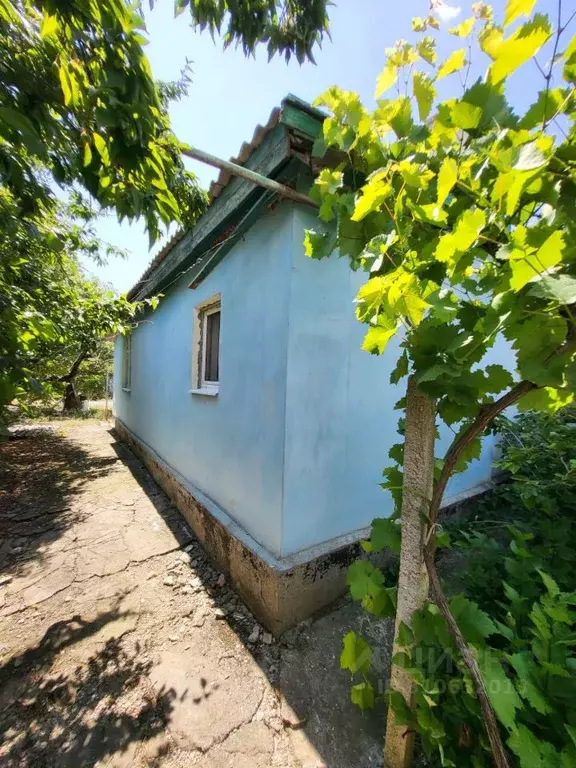 Дом в Крым, Сакский район, с. Вересаево ул. Гагарина, 2 (70 м) - Фото 0