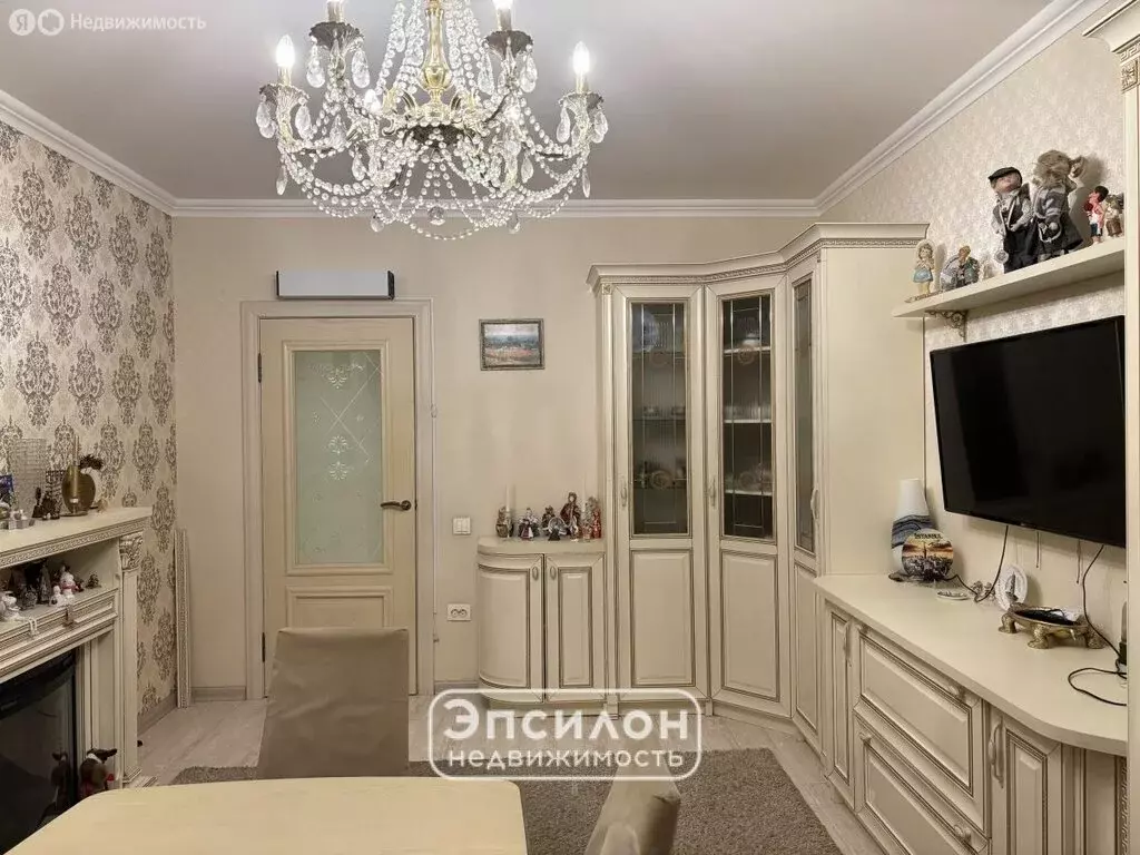 2-комнатная квартира: Курск, улица Карла Маркса, 31А (62.6 м) - Фото 1