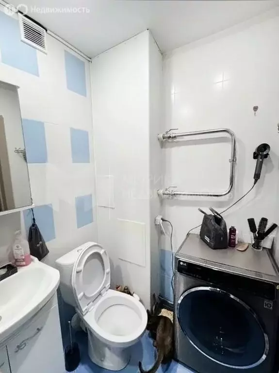 Квартира-студия: Тюмень, улица Мельникайте, 138а (31.6 м) - Фото 1
