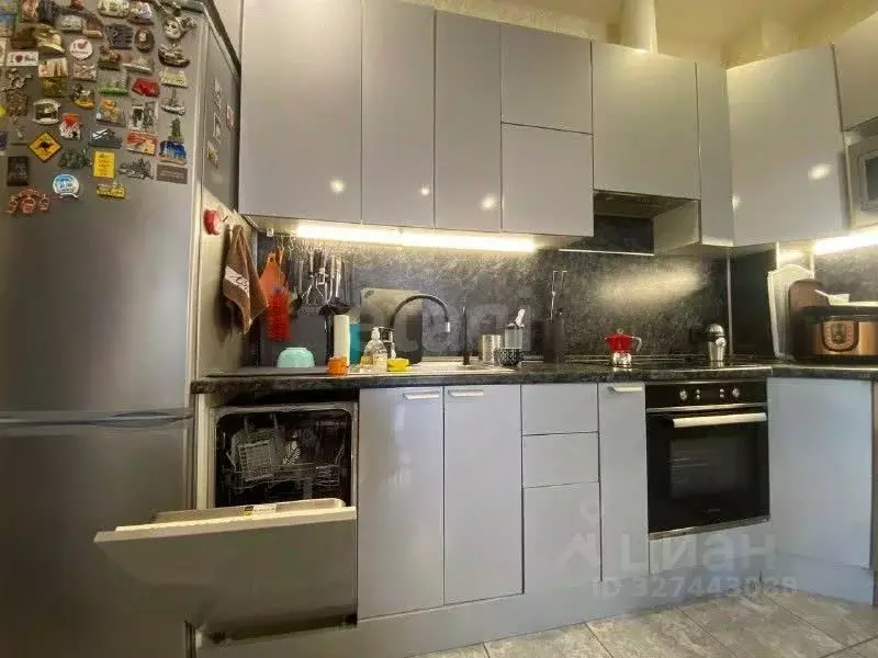 4-к кв. Крым, Симферополь ул. Воровского (95.6 м) - Фото 2