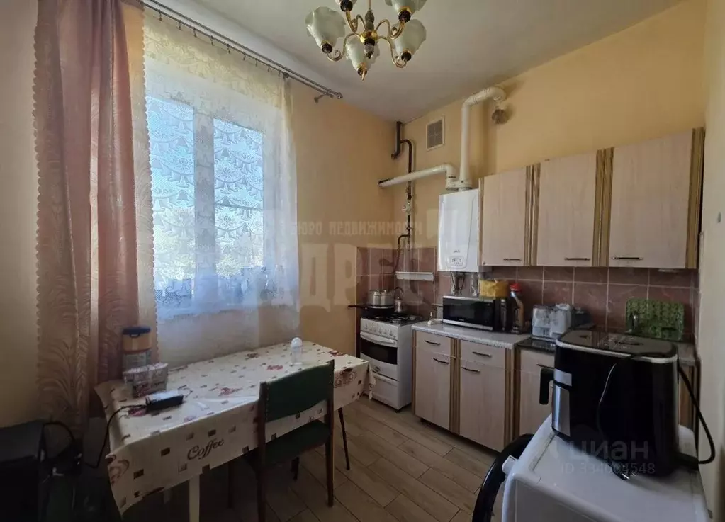 2-к кв. Калужская область, Жуков ул. Гурьянова, 11 (38.6 м) - Фото 1
