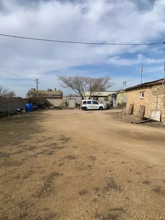 Помещение свободного назначения в Крым, Сакский район, Суворовское ... - Фото 2
