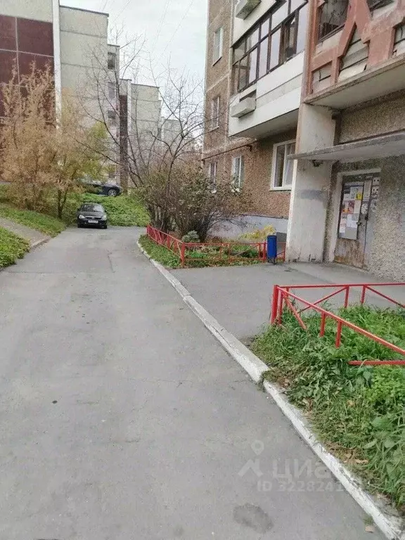 1-к кв. Свердловская область, Первоуральск Береговая ул., 16 (34.0 м) - Фото 2