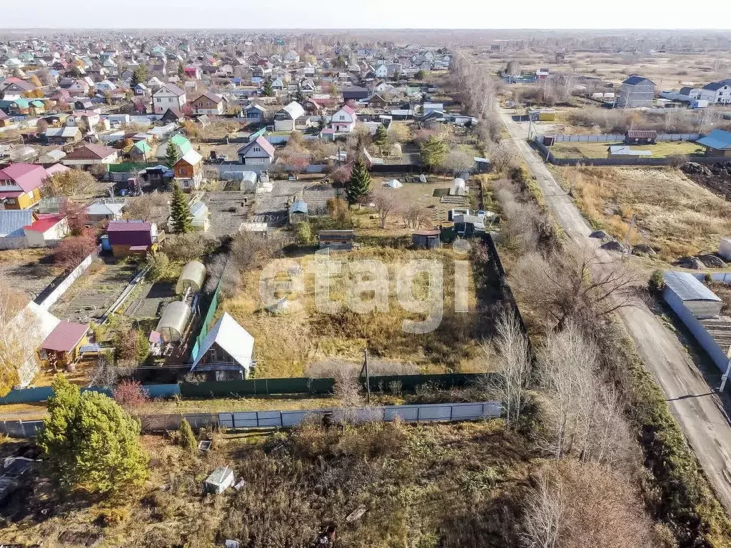 Участок в Тюменская область, Тюмень Липовый Остров СНТ, ул. 15-я ... - Фото 0