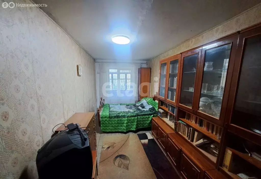 2-комнатная квартира: Армянск, улица Иванищева, 16 (45.6 м) - Фото 0