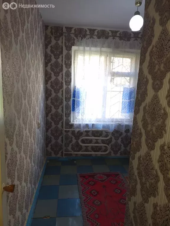 3-комнатная квартира: Керчь, улица Александра Матросова, 3 (64.3 м) - Фото 1