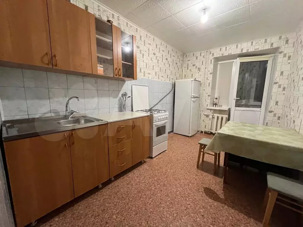 3-к. квартира, 70 м, 4/6 эт. - Фото 0