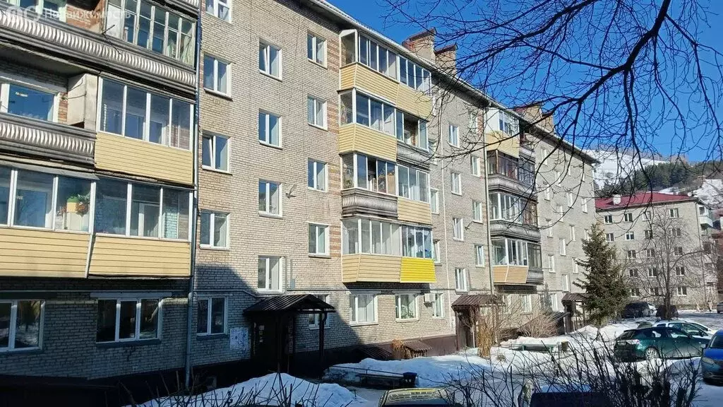 2-комнатная квартира: Горно-Алтайск, улица Григория Чорос-Гуркина, 34 ... - Фото 1