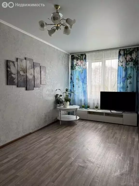 2-комнатная квартира: Омск, Верхнеднепровская улица, 275к3 (46.7 м) - Фото 1