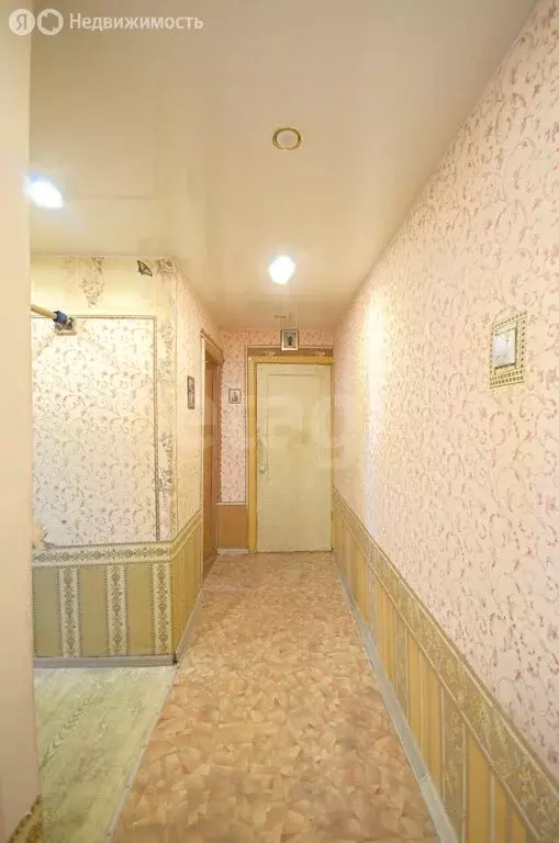 3-комнатная квартира: Заводоуковск, Вокзальная улица, 45 (56.9 м) - Фото 1