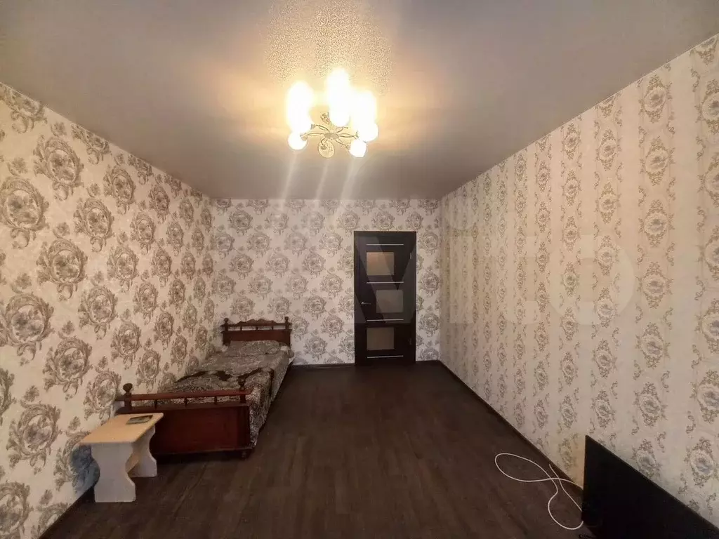 1-к. квартира, 40 м, 3/10 эт. - Фото 1