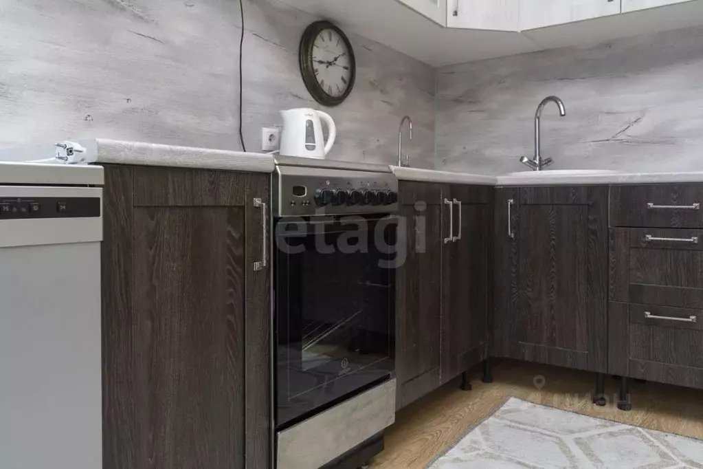 2-к кв. Тюменская область, Тюмень ул. Николая Зелинского, 16 (70.0 м) - Фото 2