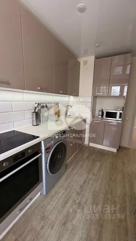 2-к кв. Новосибирская область, Новосибирск Вилюйская ул., 3 (55.8 м) - Фото 1