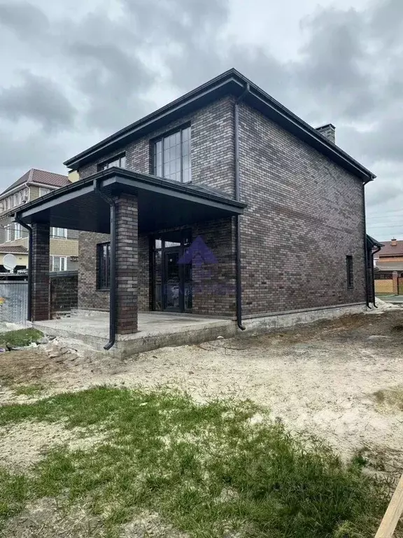 Дом в Ростовская область, Волгодонск ул. 1-я Черникова (160 м) - Фото 1