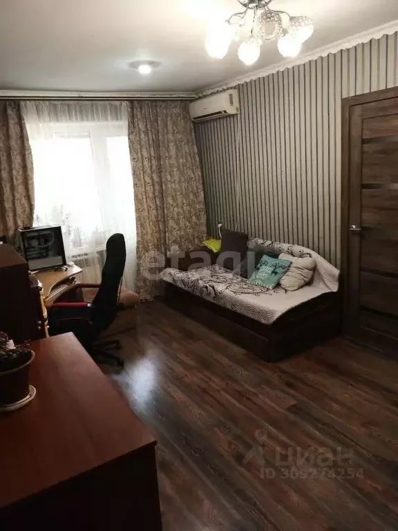 3-к кв. Крым, Сакский район, с. Вересаево ул. Гвардейская, 7 (43.5 м) - Фото 1