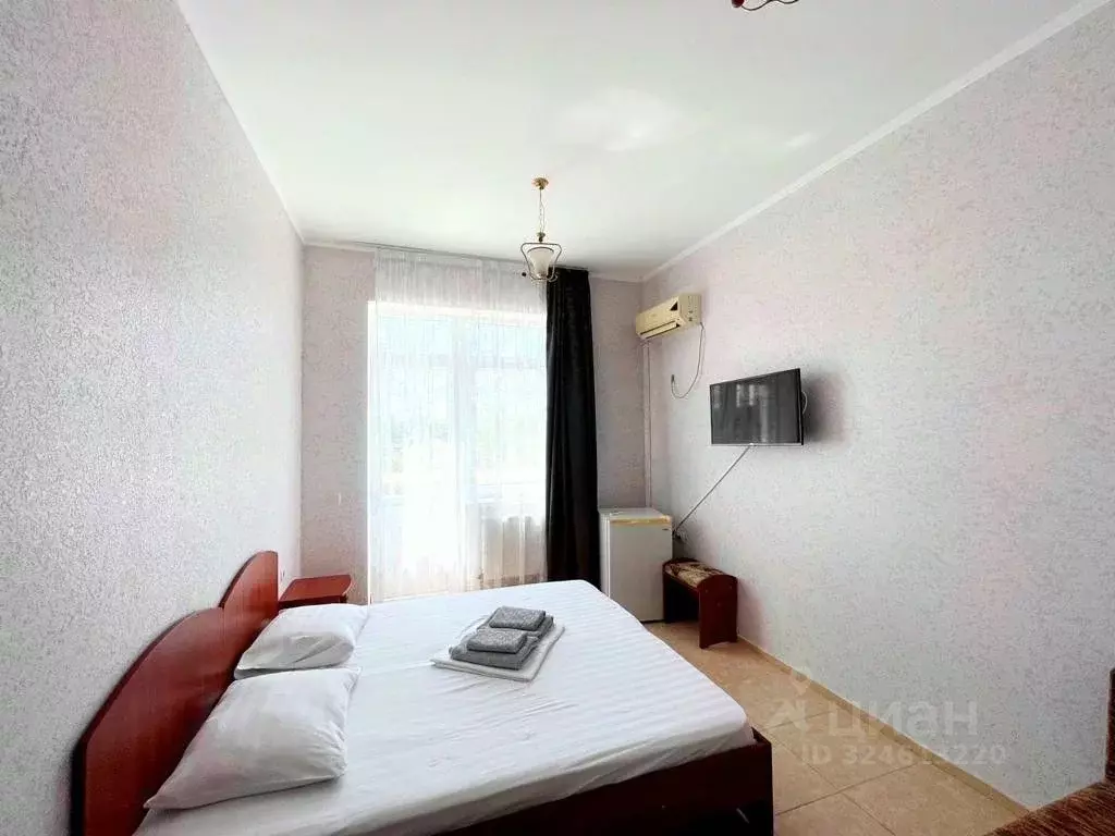 Комната Крым, Феодосия ул. Песчаная, 1А (16.0 м) - Фото 1