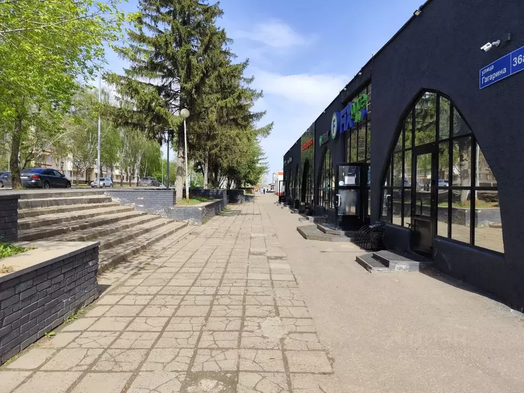 Торговая площадь в Татарстан, Нижнекамск ул. Гагарина, 36 (1258 м) - Фото 2