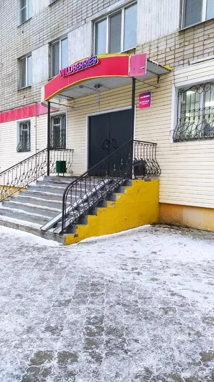 Торговая площадь в Чувашия, Новочебоксарск Советская ул., 11 (94 м) - Фото 2