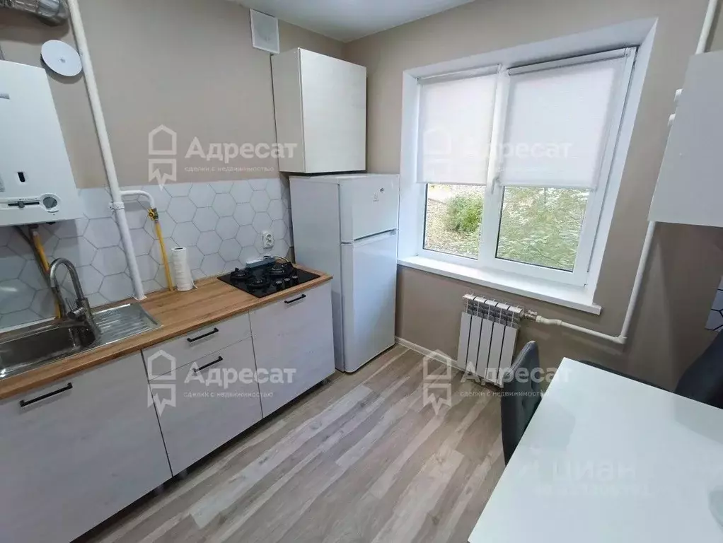 2-к кв. Волгоградская область, Волгоград ул. Кирова, 140 (44.0 м) - Фото 1