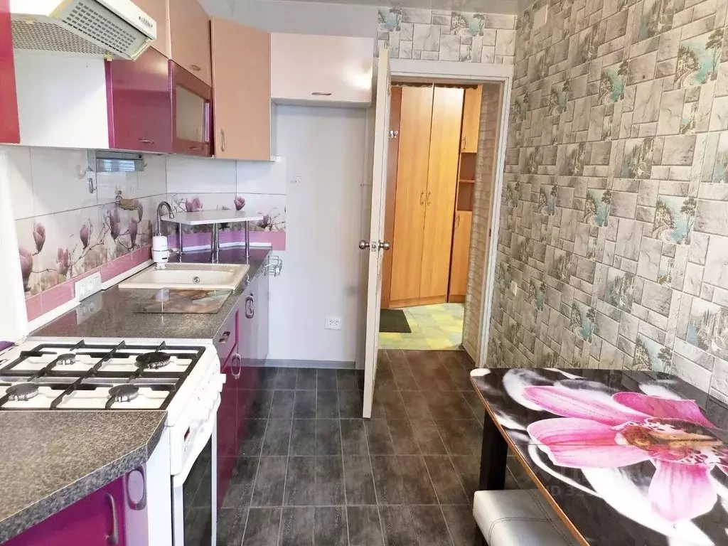 3-к кв. Ярославская область, Ярославль ул. Труфанова, 17к2 (62.0 м) - Фото 2