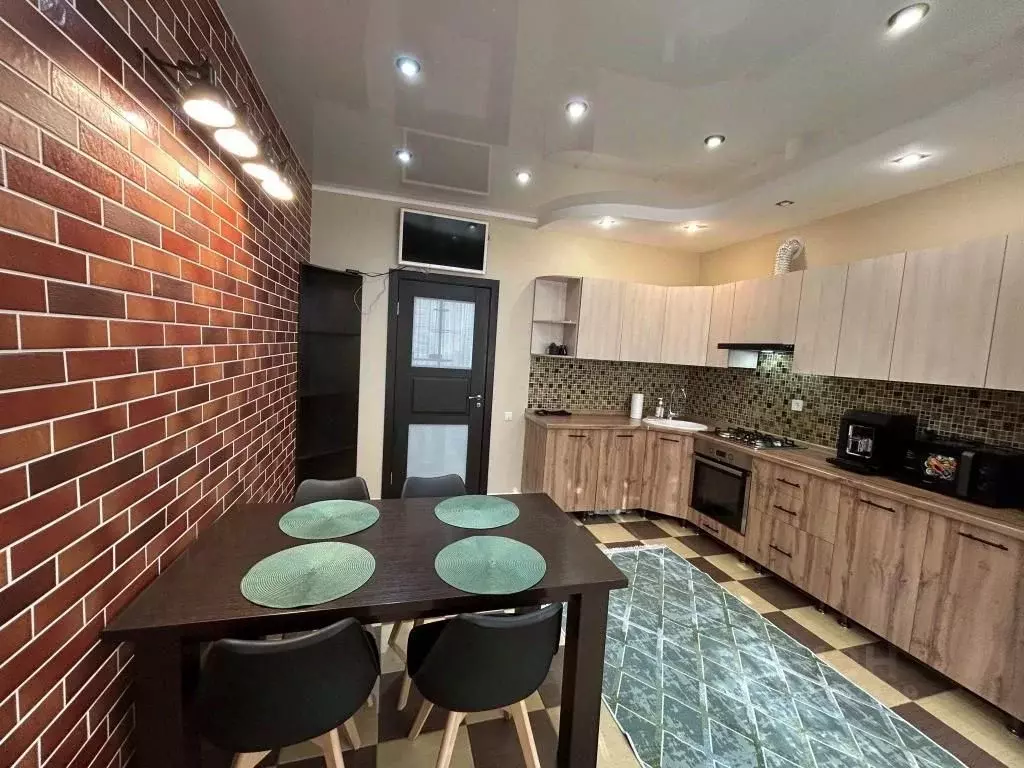 3-к кв. Ставропольский край, Пятигорск Первомайская ул., 95 (100.0 м) - Фото 1