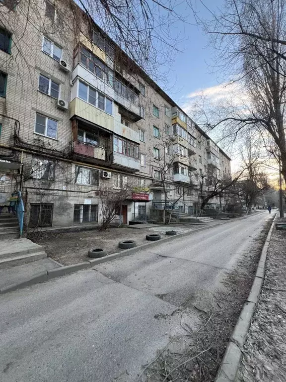 2-к кв. Волгоградская область, Волгоград ул. Луговского, 3 (47.1 м) - Фото 0