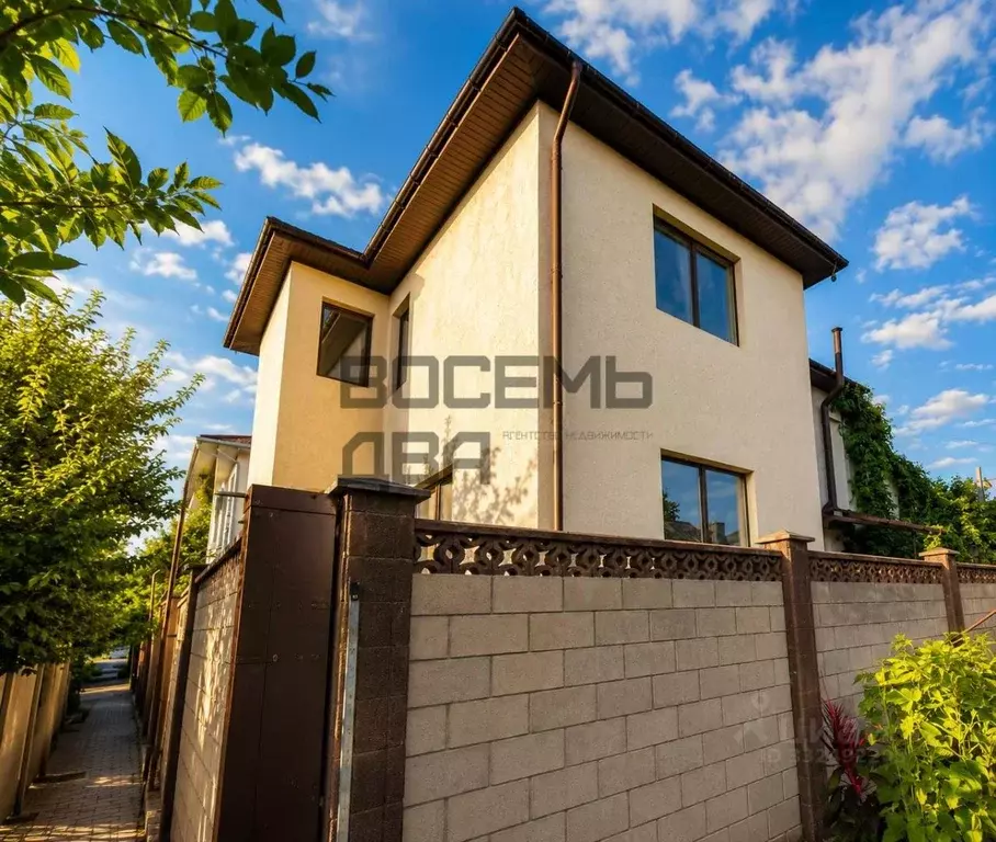 Дом в Крым, Симферополь пер. Карьерный, 15/26 (113 м) - Фото 1