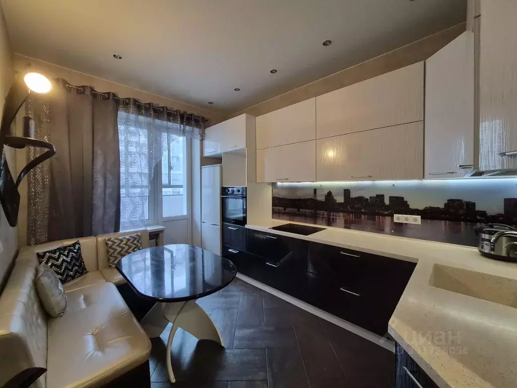 2-к кв. Санкт-Петербург ул. Композиторов, 12Б (75.4 м) - Фото 1