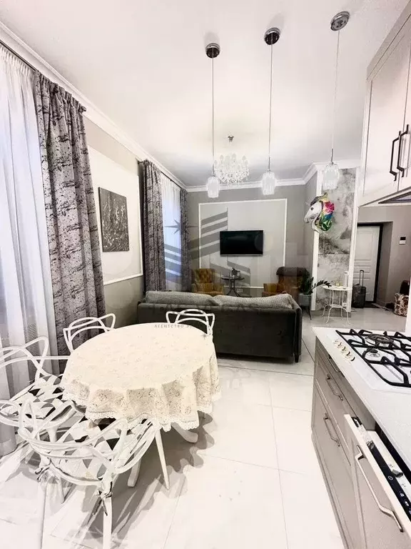 3-к. квартира, 92 м, 5/7 эт. - Фото 0