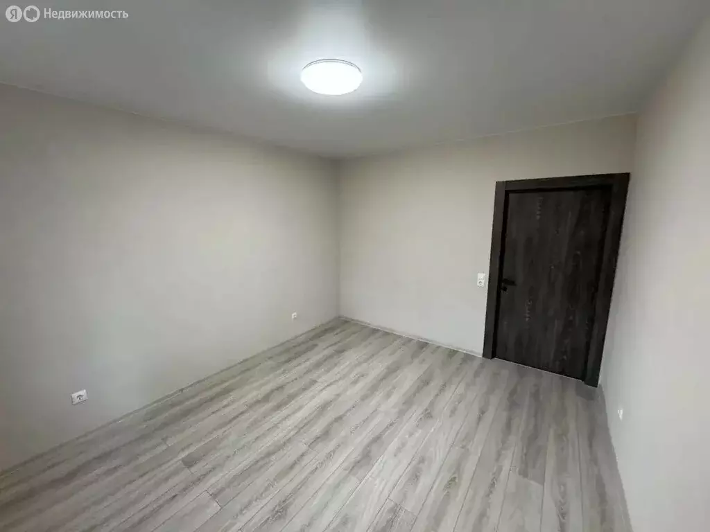 1к в 3-комнатной квартире (14.3 м) - Фото 1