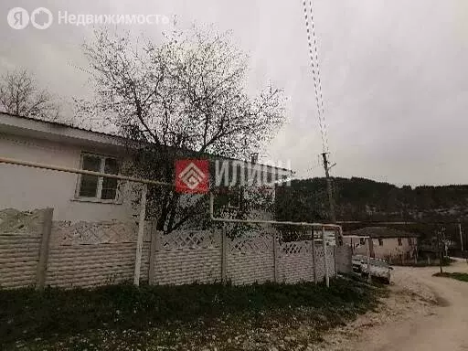 Дом в Бахчисарайский район, Куйбышевское сельское поселение, село ... - Фото 1