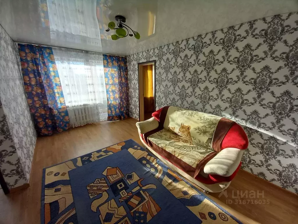 2-к кв. Челябинская область, Пласт ул. Строителей, 3 (40.7 м) - Фото 0