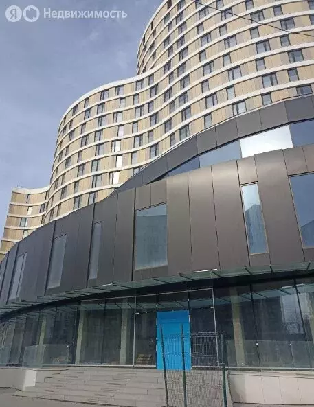 Квартира-студия: Тюмень, Профсоюзная улица, 56 (118.7 м) - Фото 1